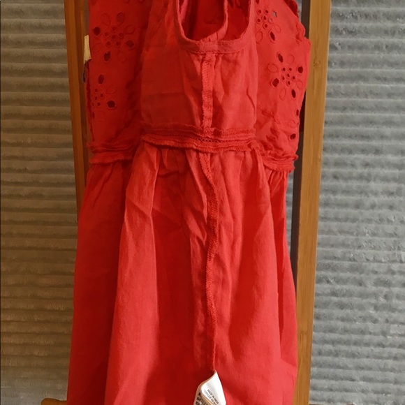 Summer staple coral red eyelet peasant top - Picture 8 of 10